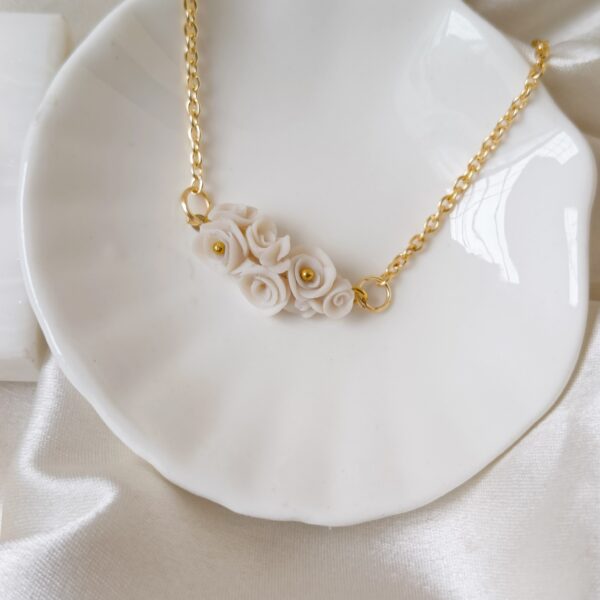 Roses Bloom Necklace - Image 13
