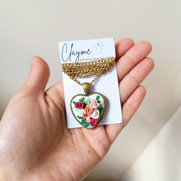 Queen of Hearts- Vintage Floral Pendant - Image 6