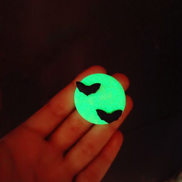 Glow in the dark Moon-Bat Magnet