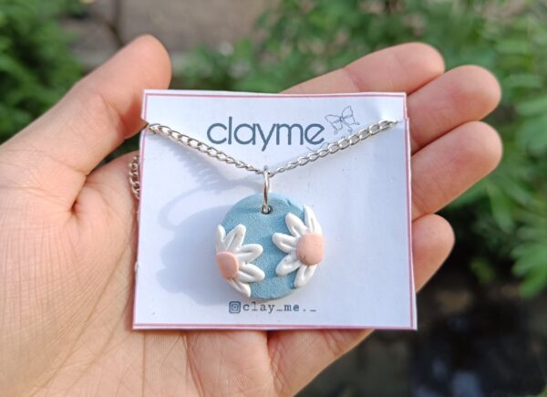 Quirky Flower Pendant - Image 7