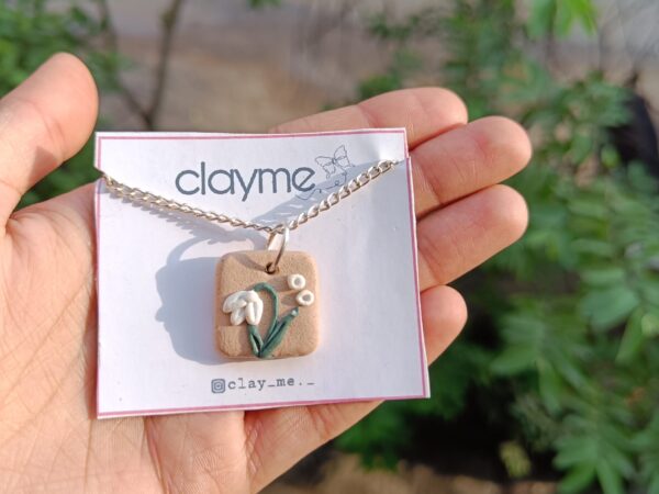 Quirky Flower Pendant - Image 8