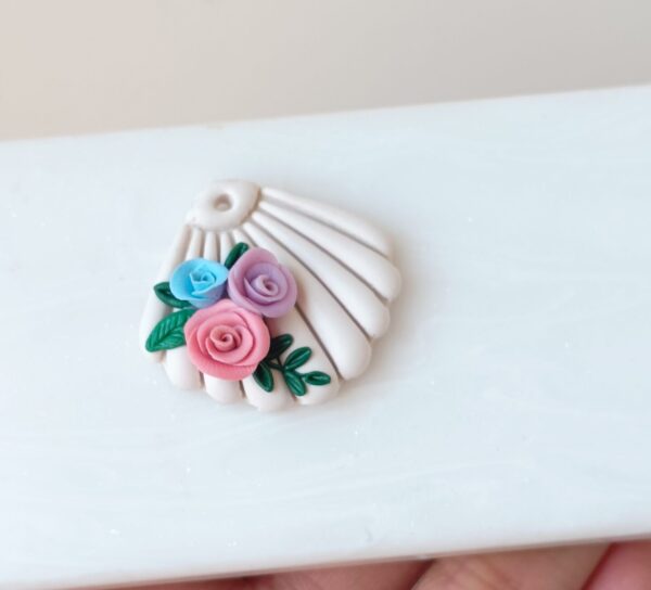 Thetis Floral Sea Shell Necklace - Image 3