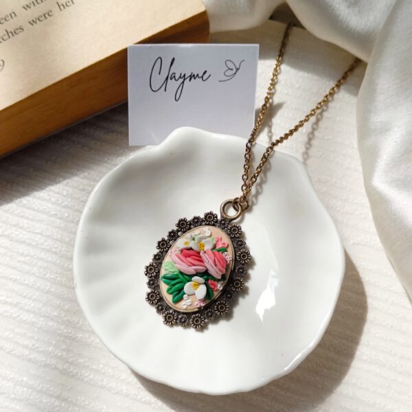 Azalea Vintage Pendant - Image 7