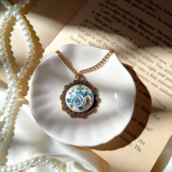 Vintage Rose Medallion Pendant - Image 4