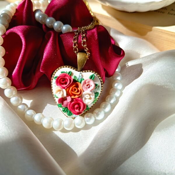 Queen of Hearts- Vintage Floral Pendant - Image 8