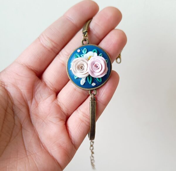 Vintage Floral Bracelet - Image 4