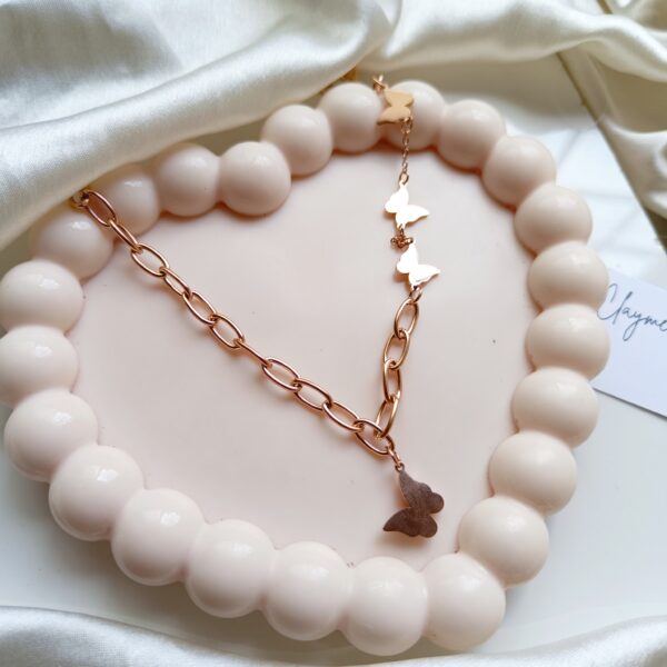 Golden Flutter Chunky Necklace - Image 4