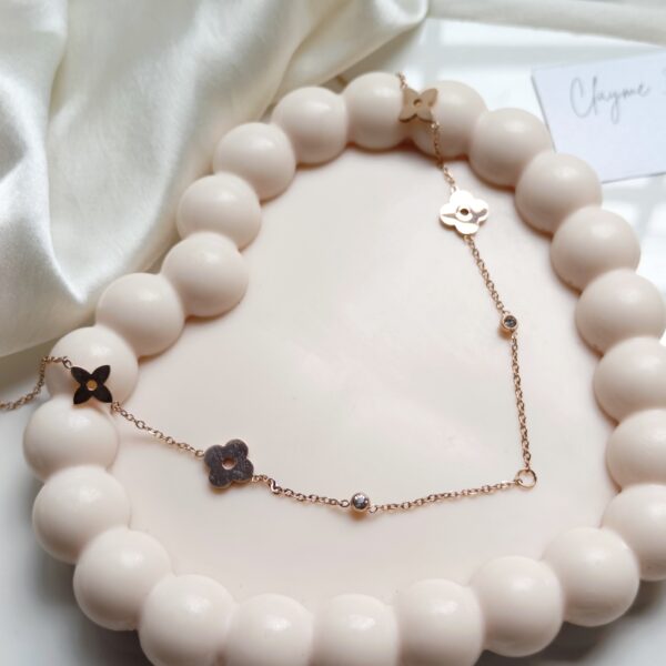 Golden Fleur Necklace - Image 3