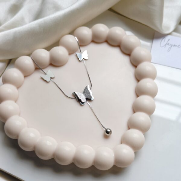 Silver Flutter Lustre Necklace - Image 3